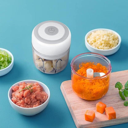 Electric Garlic Chopper, 250ML Portable Cordless Mini Food Processor, Rechargeable Vegetable Chopper Blender for Nuts Chili Onion Minced Meat and Spices Bpa-Free